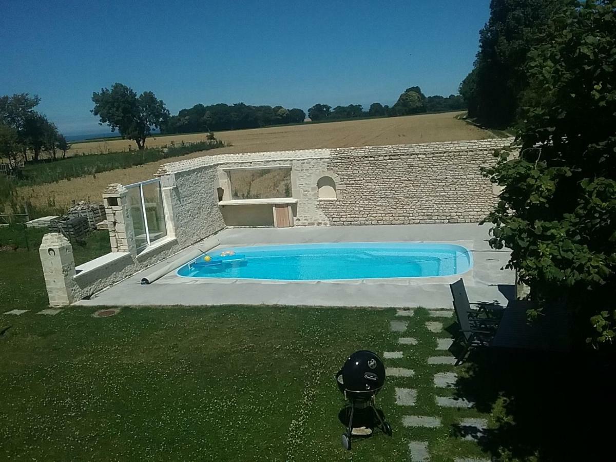 Cottage B2 Bazenville ภายนอก รูปภาพ