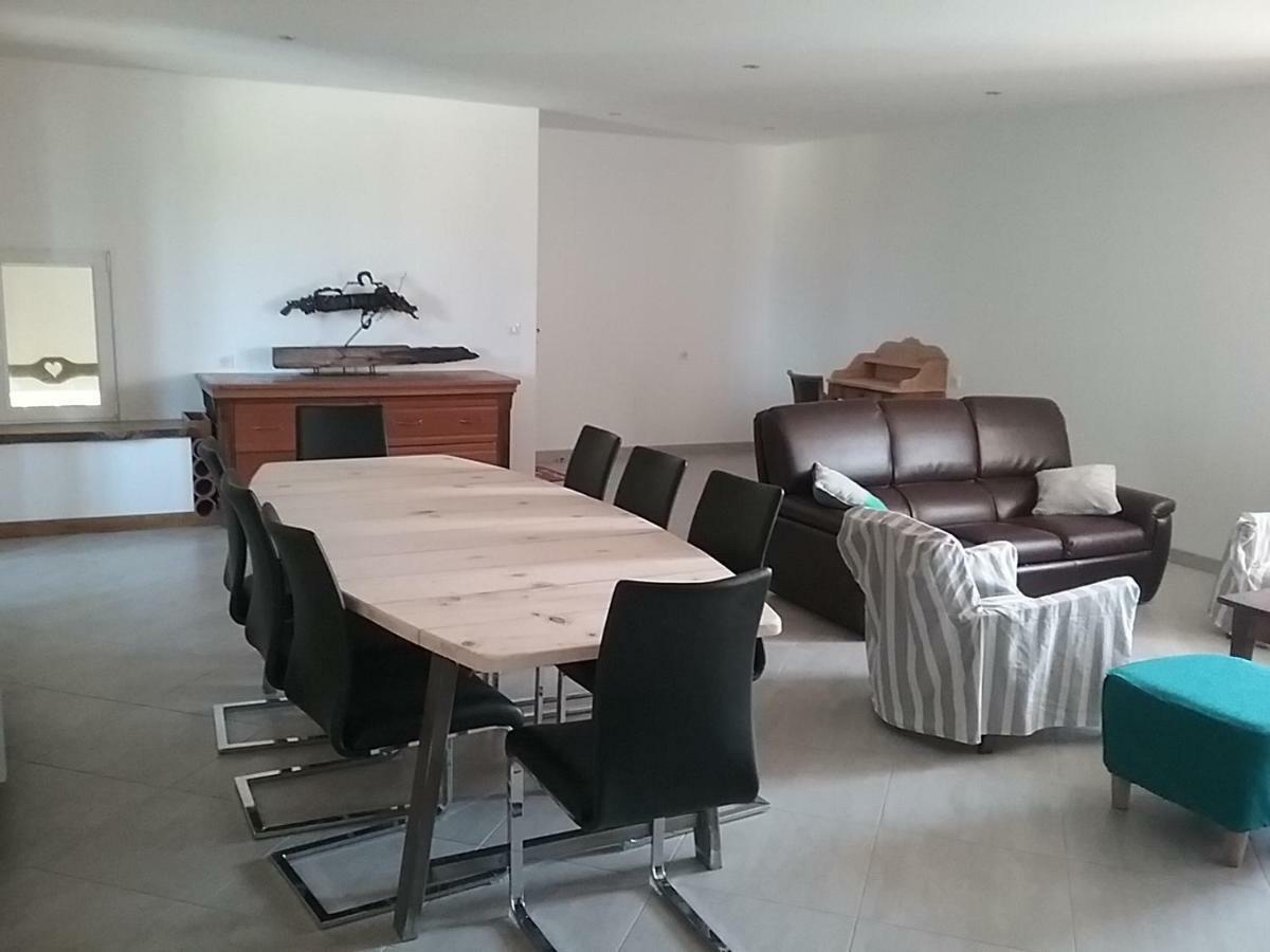 Cottage B2 Bazenville ภายนอก รูปภาพ